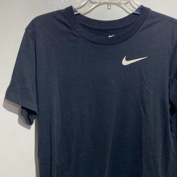 The Nike Tee Men's Black Swoosh Logo Crew Neck Short Sleeve T-Shirt Size Large - Picture 2 of 8